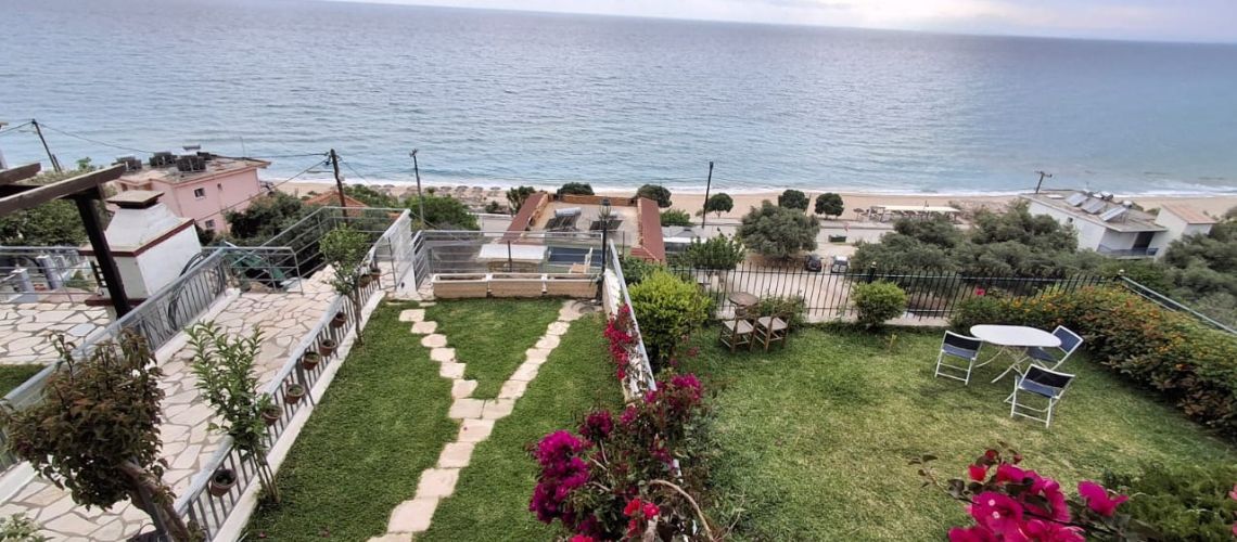 Πωλείται παραλιακό διαμέρισμα με απίστευτη θέα στο Ιόνιο Βράχος Πρέβεζα Beachfront apartment for sale with incredible views of the Ionian Sea, Vrachos, Preveza εικόνα ακινήτου