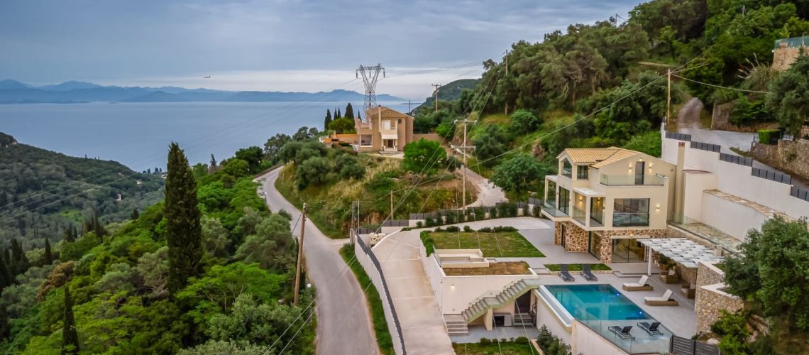 Πωλείται βίλα υψηλής αισθητικής στην Κέρκυρα απίστευτη θέα, πισίνα, πολυτέλεια High-end villa for sale in Corfu, incredible view, swimming pool, luxury εικόνα ακινήτου