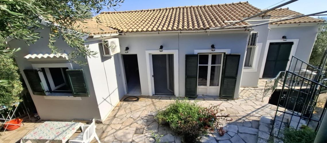Πωλείται μονοκατοικία με αυλή στο Νησάκι Κέρκυρας ιδανική για εξοχική ή τουριστική χρήση Detached house with yard for sale in Nissaki, Corfu, ideal for holiday or tourist use εικόνα ακινήτου