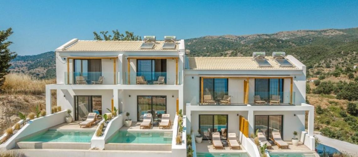 Πολυτελές συγκρότημα βιλών για πώληση με πισίνες και θέα μοναδική τοποθεσία Σύβοτα Θεσπρωτίας Luxurious villa complex for sale with swimming pools and views, unique location, Sivota, Thesprotia εικόνα ακινήτου
