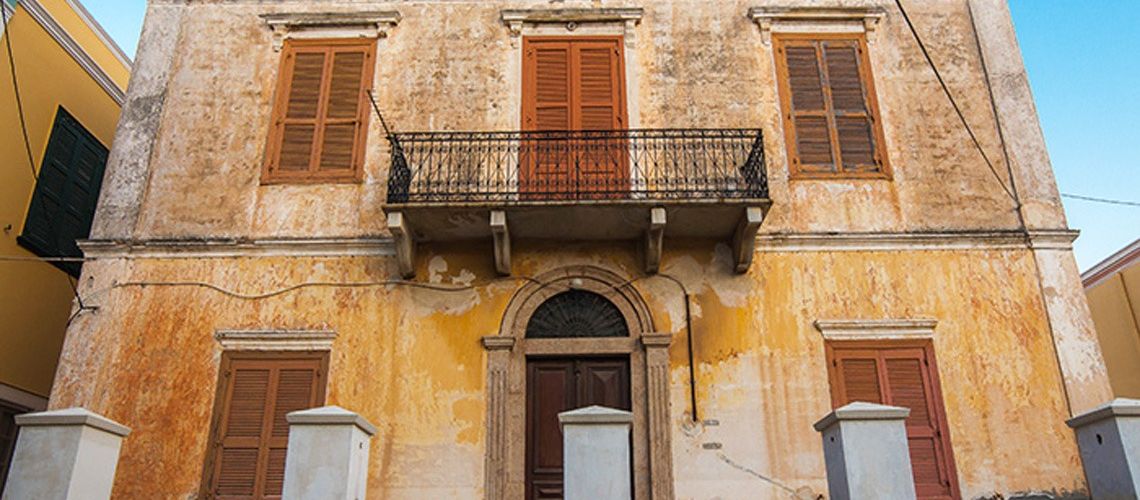 Αγία Μαρίνα Λέρου διώροφη νεοκλασική κατοικία προς πώληση Saint Marina Leros two-storey neoclassical residence for sale εικόνα ακινήτου