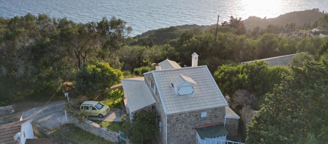 Μονοκατοικία για πώληση με θέα θάλασσα στην Ερείκουσα Κέρκυρα πέτρινη κατασκευή, μοναδική τοποθεσία Detached house for sale with sea view in Erikousa Corfu stone construction, unique location εικόνα ακινήτου