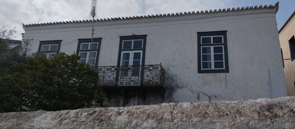 Πωλείται κομψό αρχοντικό σε ιδανικό σημείο των Σπετσών Elegant mansion for sale in an ideal location on Spetses εικόνα ακινήτου