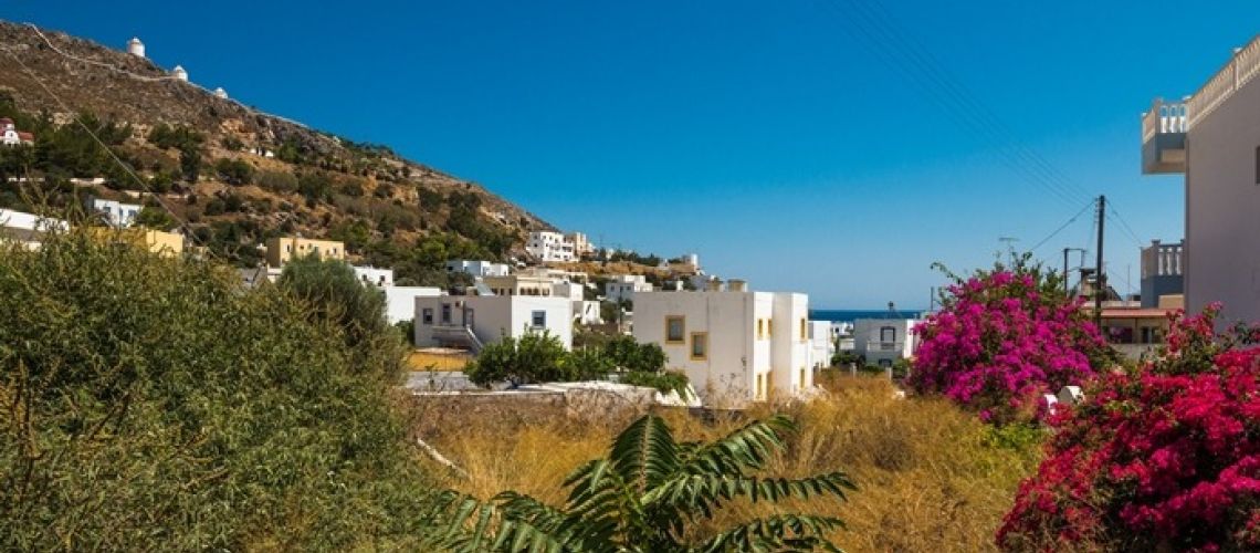 Πωλείται κεντρικό οικόπεδο στο Παντέλι Λέρου ιδανικό για κατοικία ή επένδυση Central plot of land for sale in Panteli, Leros, ideal for residence or investment εικόνα ακινήτου