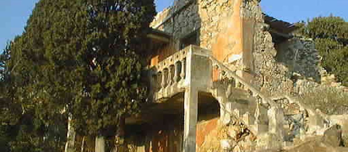 Οικόπεδο για πώληση οικοδομήσιμο με ερειπωμένο κτίσμα Φαρακλού Λέρος Building plot for sale with dilapidated building in Faraklos, Leros εικόνα ακινήτου