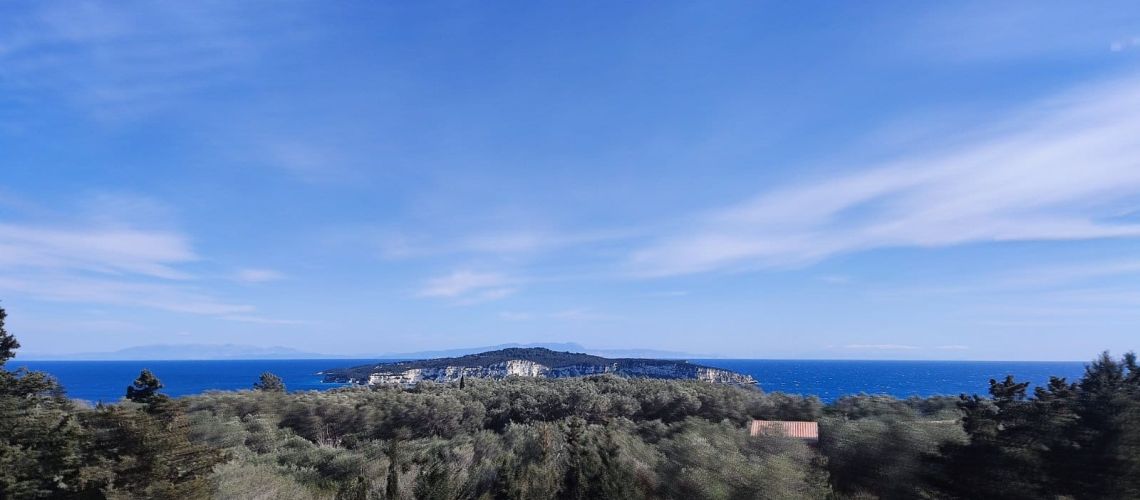 Πωλείται οικόπεδο με άδεια οικοδομής και μοναδική θαλάσσια θέα στους Παξούς εικόνα ακινήτου
